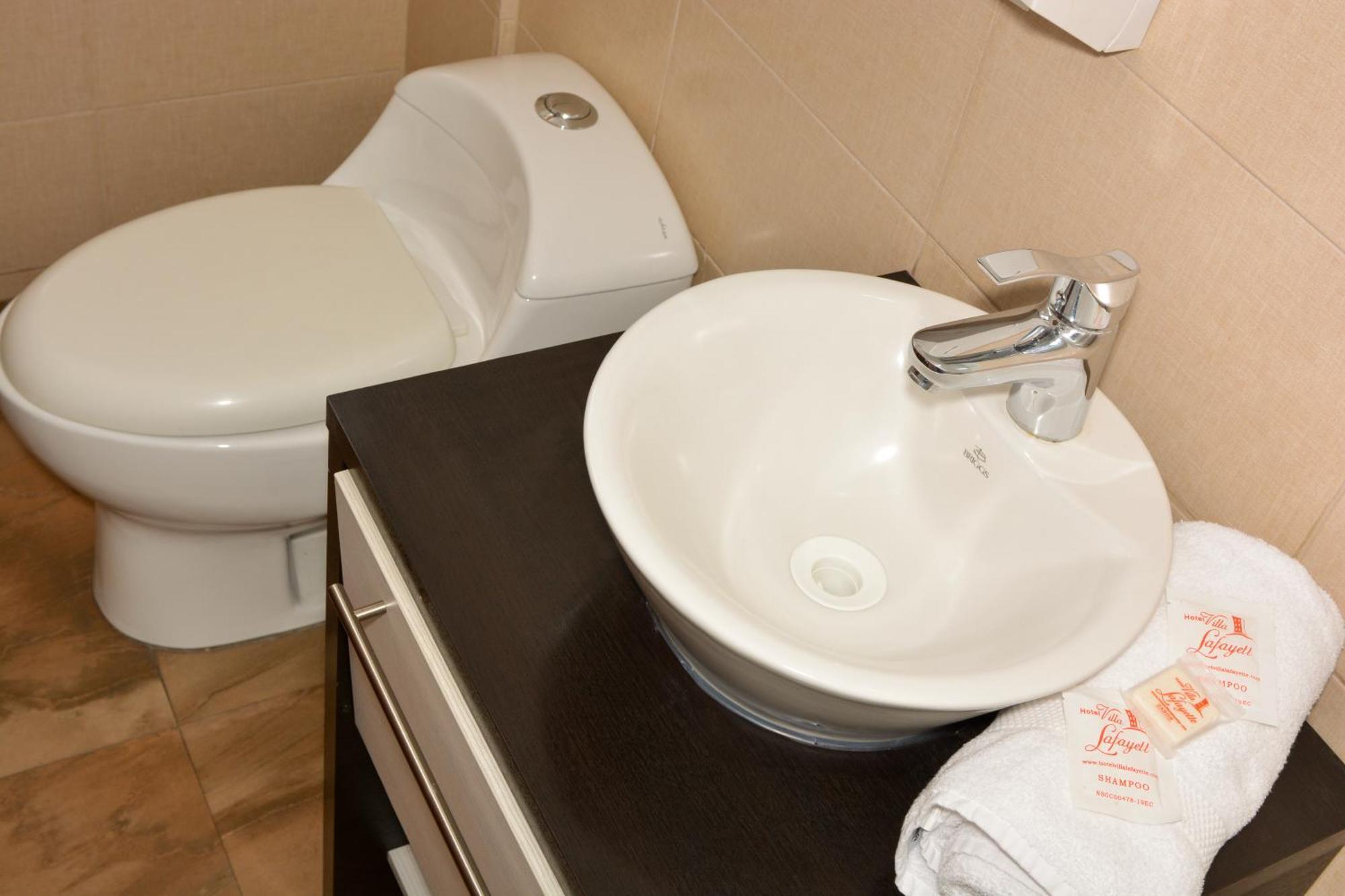 Hotel Villa Lafayette Кито Экстерьер фото