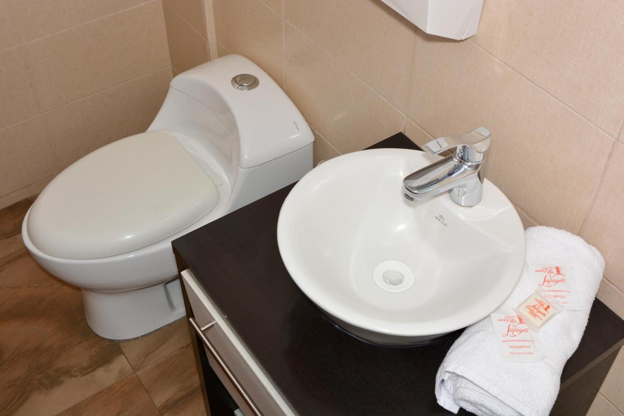 Hotel Villa Lafayette Кито Экстерьер фото