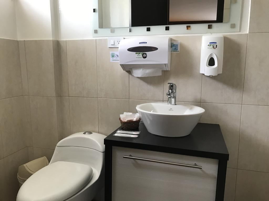 Hotel Villa Lafayette Кито Экстерьер фото